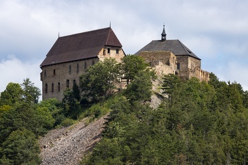 Hrad Točník z hradu Žebrák